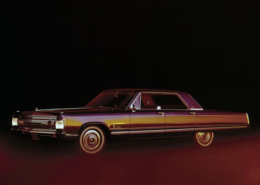  Imperial Crown Hardtop 4-Door 1967 года  (фото 2 из 2)